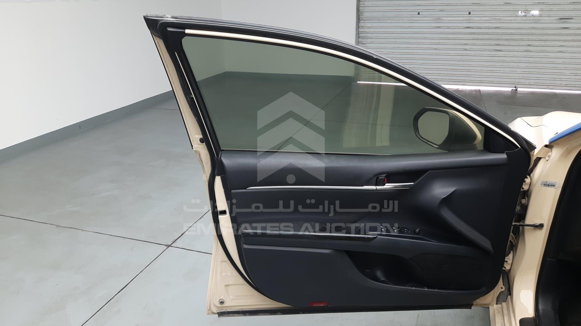 2019 TOYOTA CAMRY HYBRID VIN: JTNB29HK5K3016303