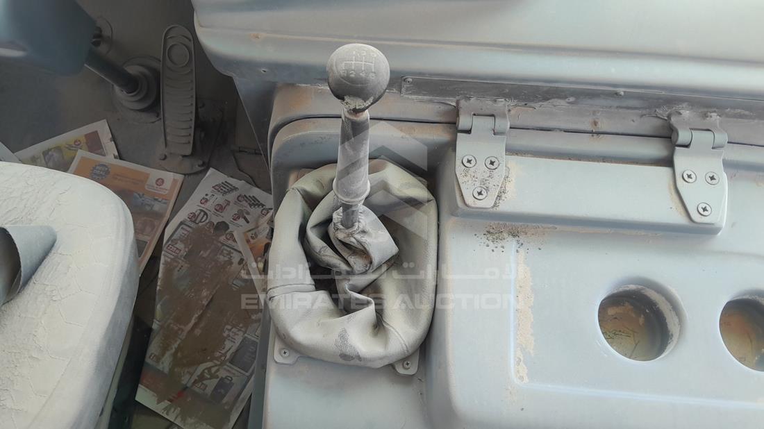 2016 Tata LPO1618 — Gear View — Photo 17