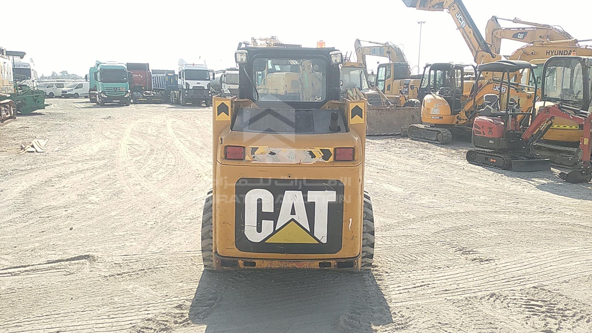2015 CATERPILLAR 216 VIN: CAT0216BCPWK00534