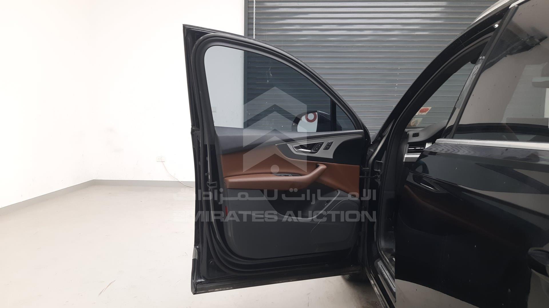 2018 AUDI Q7 VIN: WA1ZZZF71JD023765