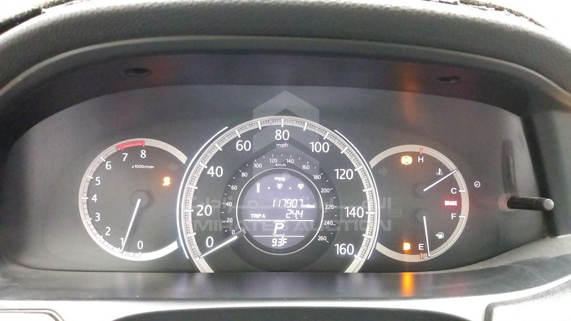 2015 HONDA ACCORD VIN: 1HGCR2F72FA103024