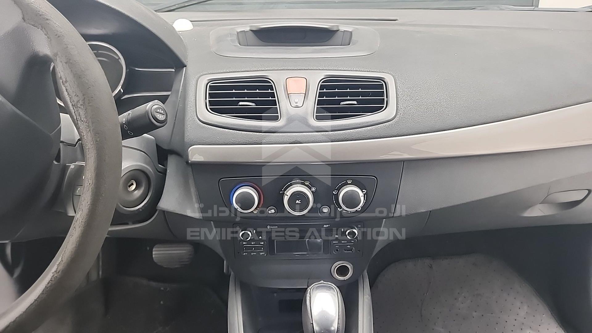 2014 RENAULT FLUENCE VIN: VF1LZLET1EC281995