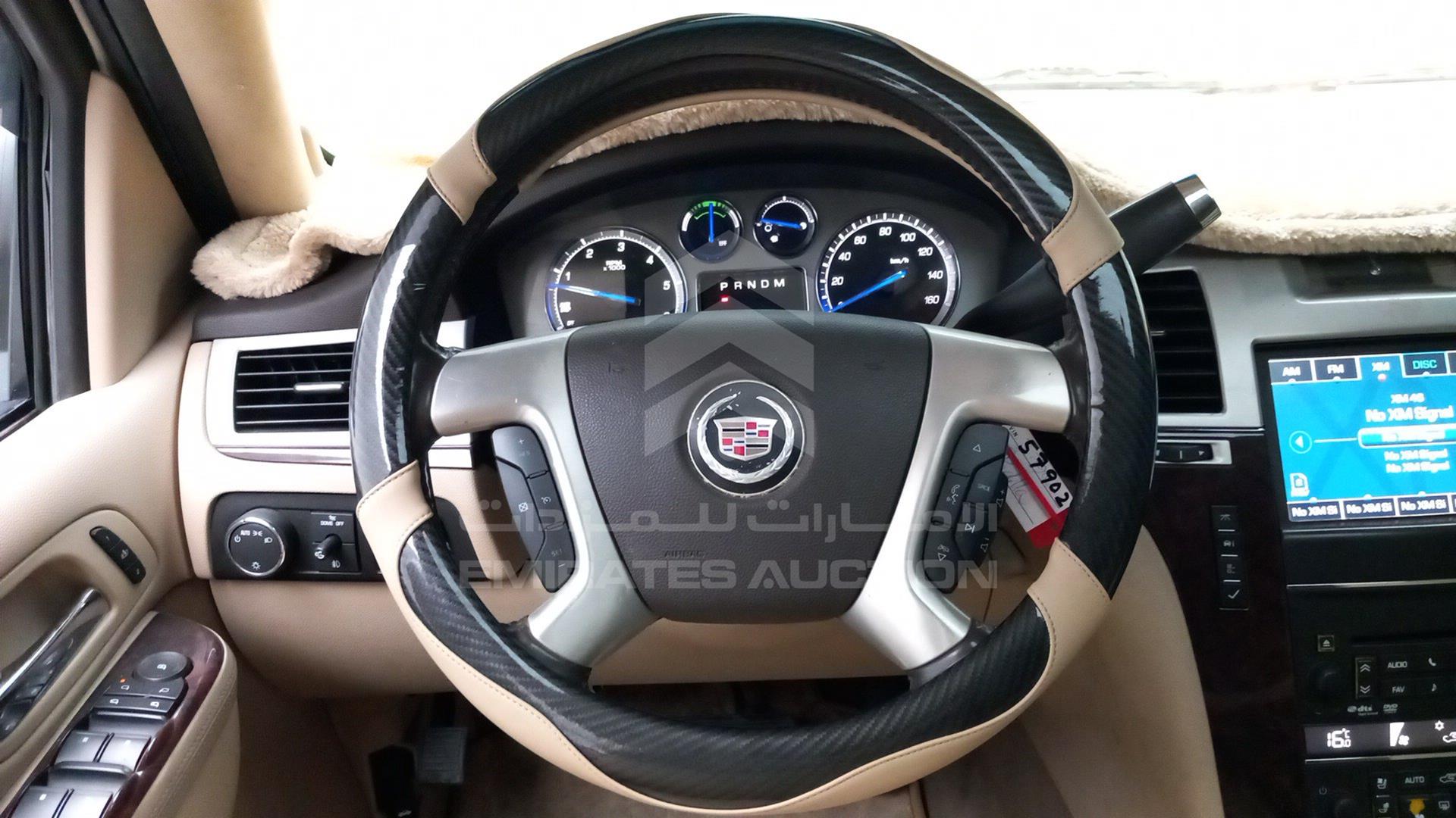 2011 CADILLAC ESCALADE VIN: 1GYS3EEJ1BR157902