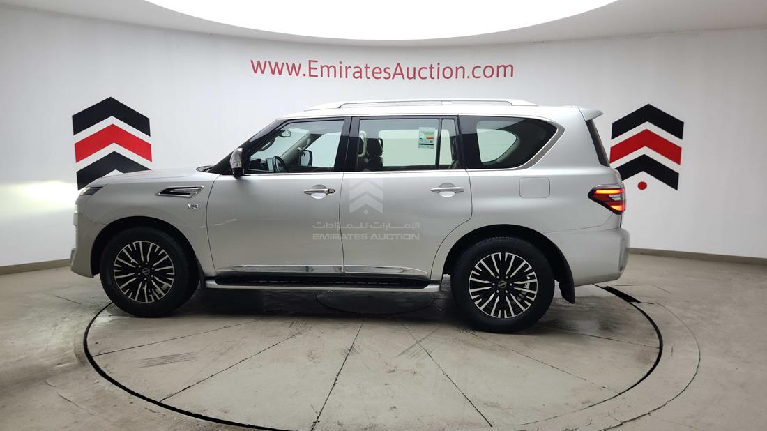 2020 Nissan Armada — Left Full View — Photo 40