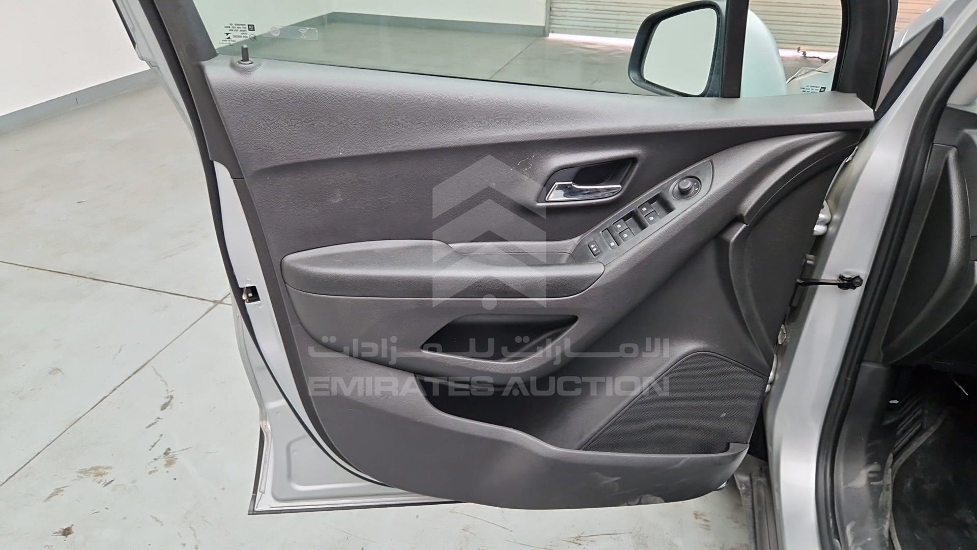 2020 CHEVROLET TRAX VIN: 3GNCJKSB2LL306166