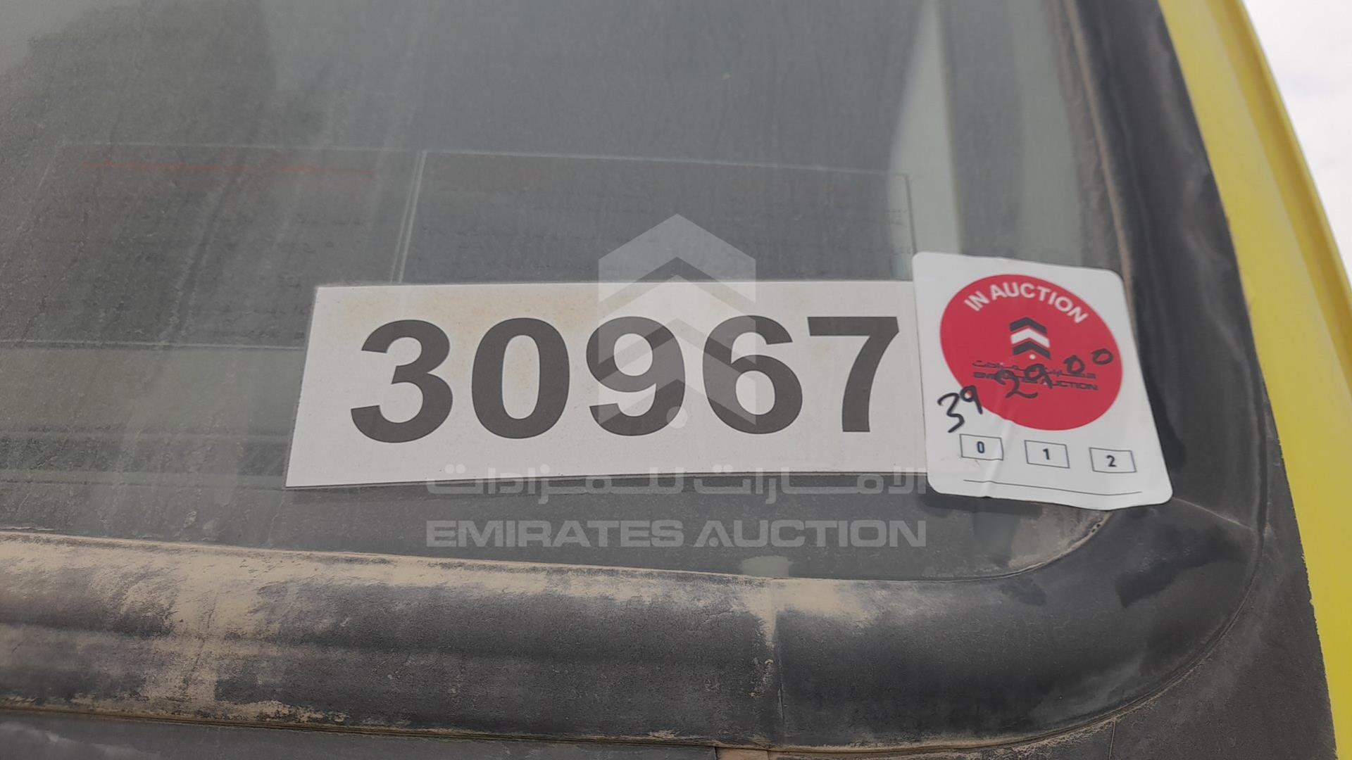 0 MERCEDES --- VIN: WDB6592421K300523