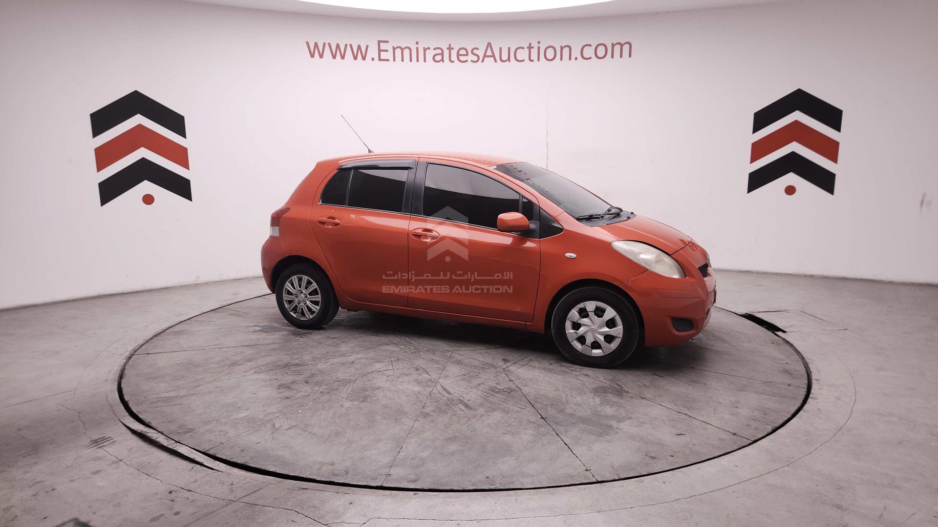 2009 TOYOTA YARIS VIN: JTDKW923995117837