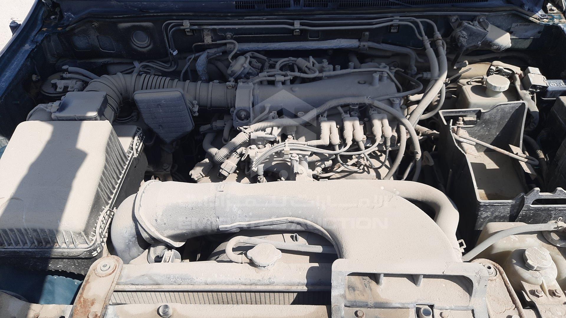 2004 MITSUBISHI PAJERO VIN: JMYMRV63W4J705048