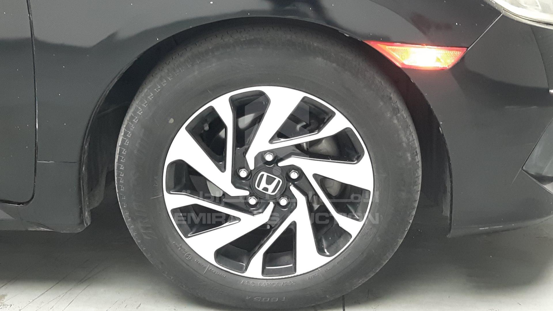 2016 HONDA CIVIC VIN: 19XFC2970GE451030