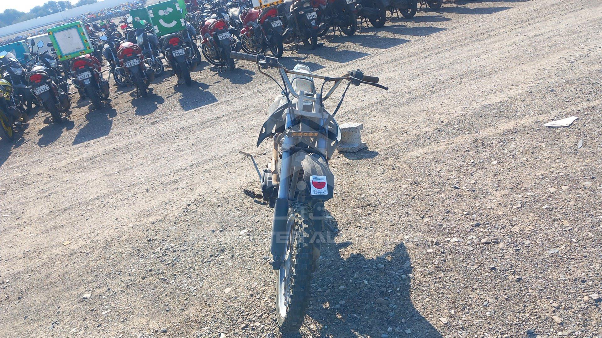 0 MOTORBIKE --- VIN: SD713E20180800516