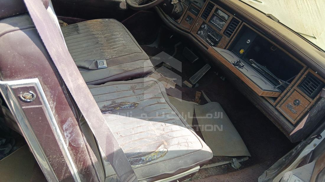 Cadillac - Scrap without document — Front Right Passenger Seat View — Photo 20