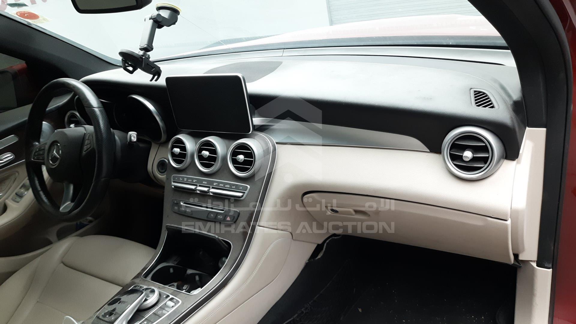 2018 MERCEDES GLC 300 VIN: WDC0G4KB5JV101017