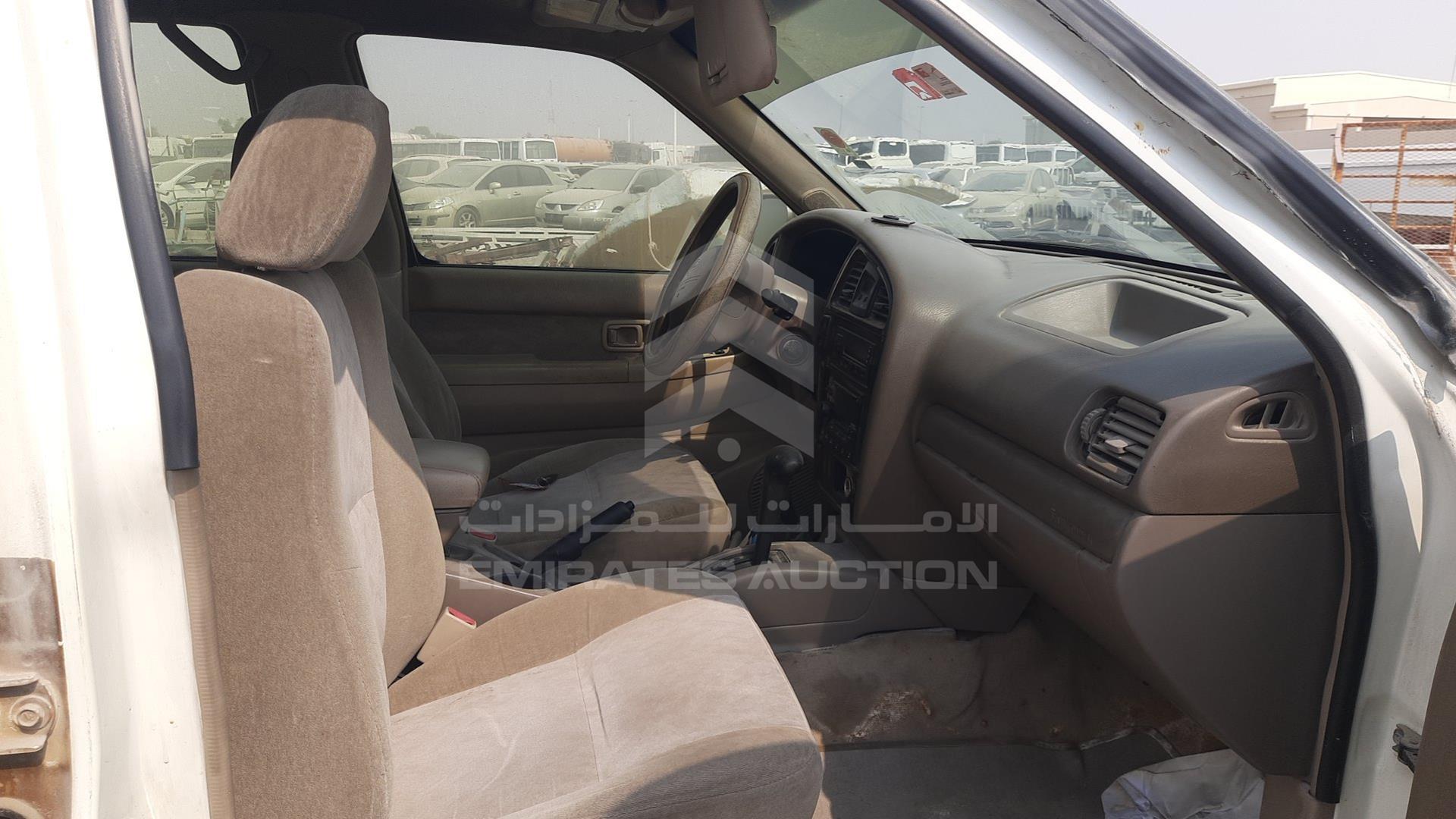 2001 NISSAN PATHFINDER VIN: JN8AR05Y41W513716