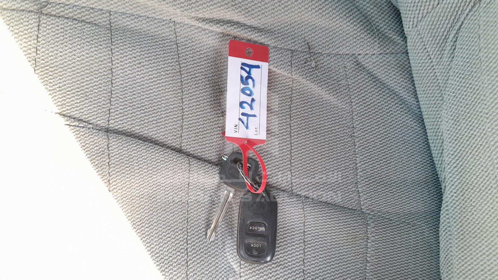 2001 TOYOTA CAMRY VIN: JT2BG22K910582303