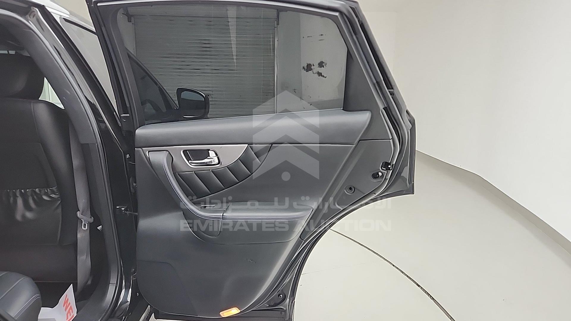 2016 INFINITI QX 70 VIN: JNRCS1MWXGM660710