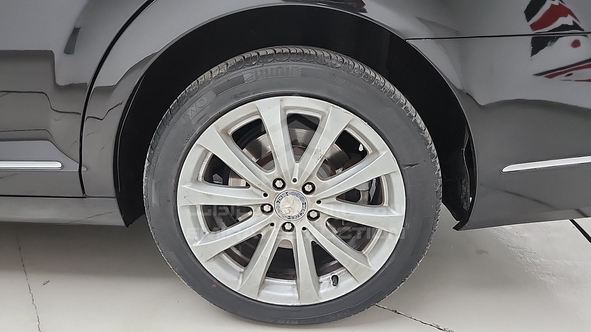 2012 MERCEDES S 500 VIN: WDDNG9EB1CA443410