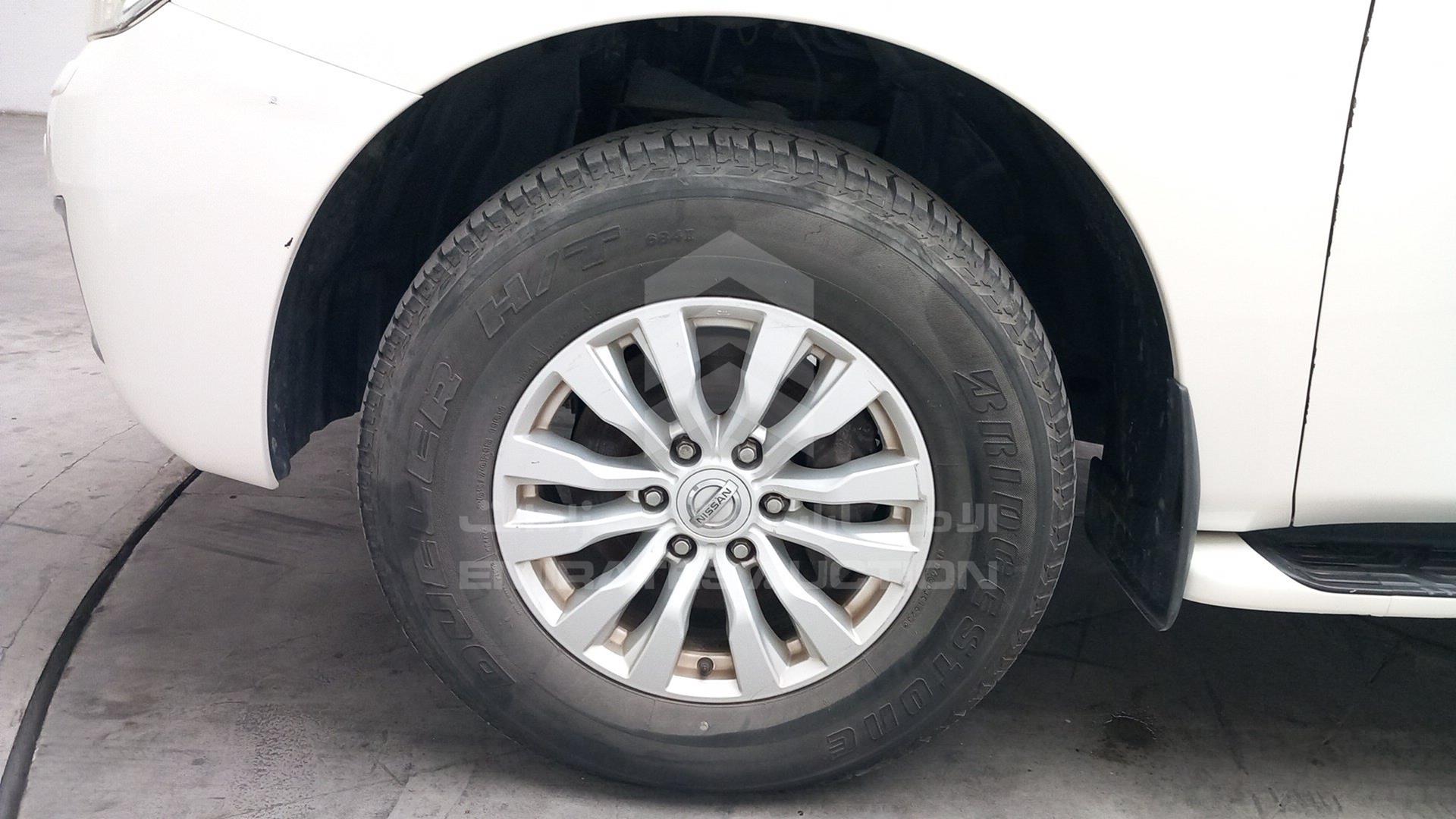 2017 NISSAN PATROL VIN: JN8AY2NY2H9306961