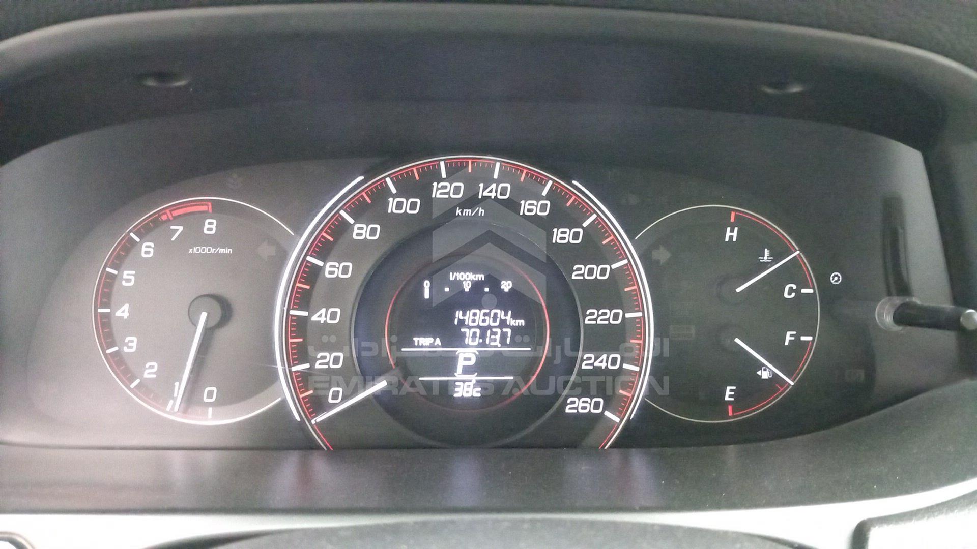 2016 HONDA ACCORD VIN: LUCCR3643G3400962