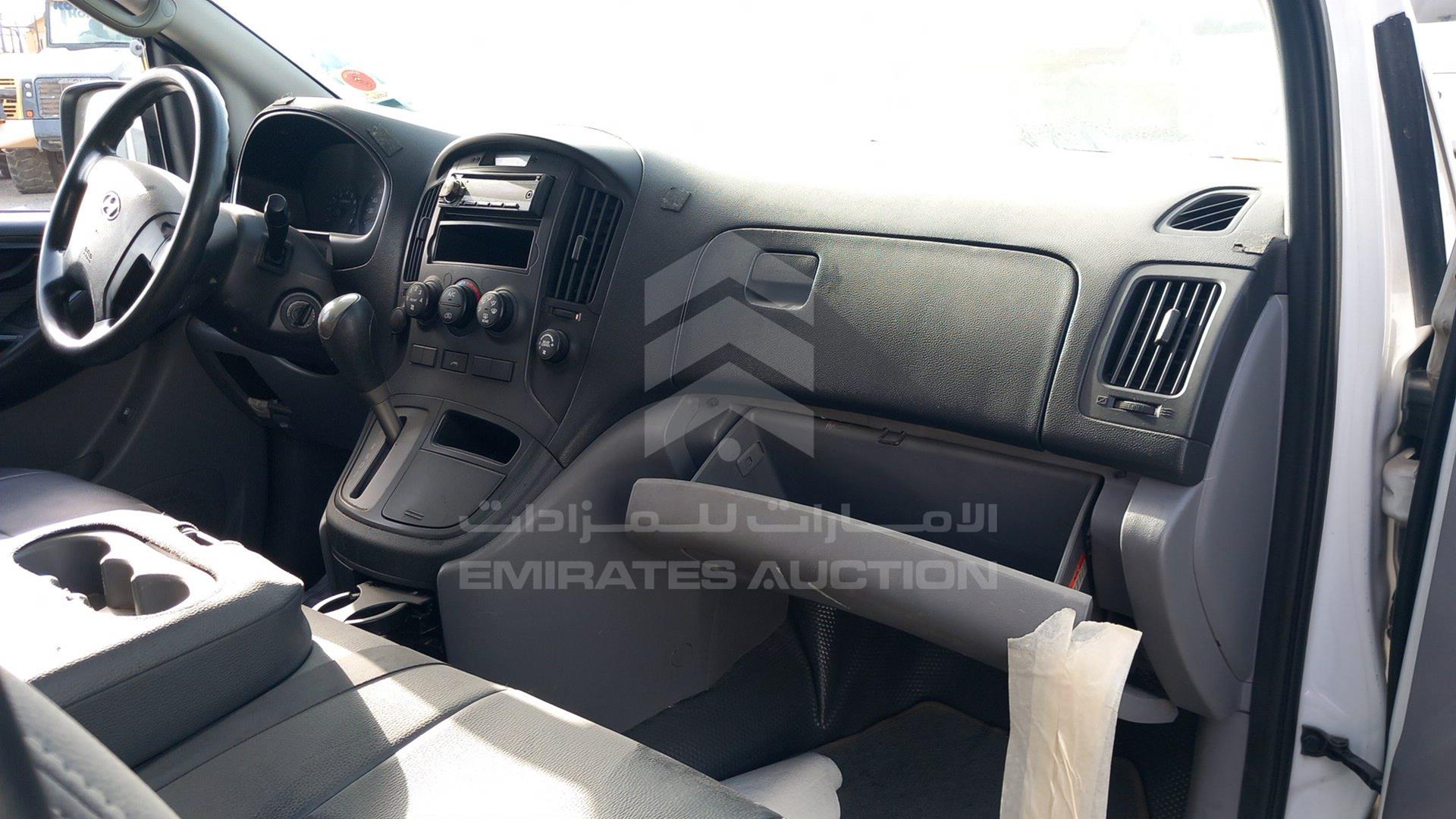 2012 HYUNDAI H1 VIN: KMJWA37R0CU455693