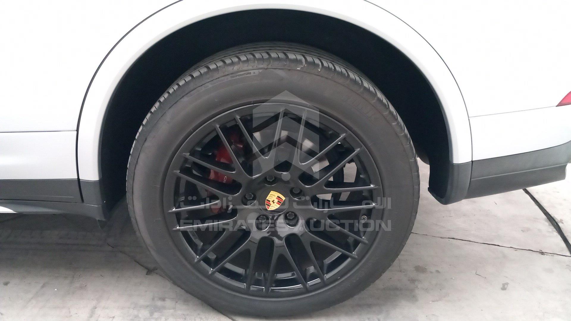 2017 PORSCHE CAYENNE VIN: WP1ZZZ92ZHKA90519