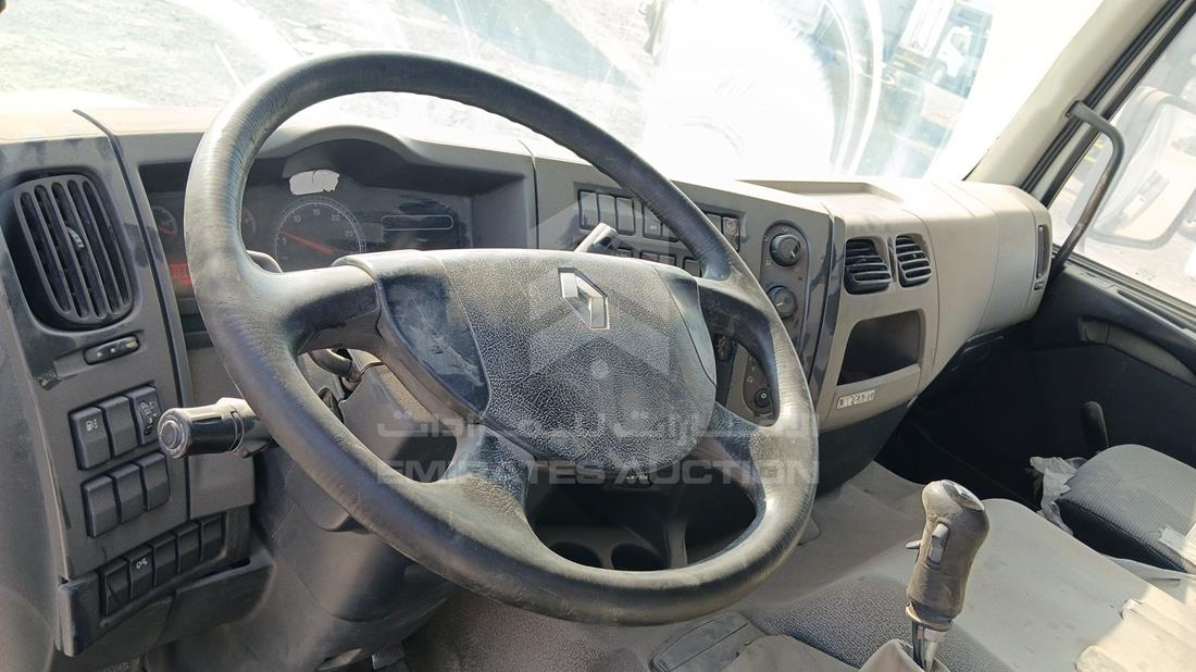 رينو 440 2014 — زاوية الواجهة الكاملة — صورة 16
