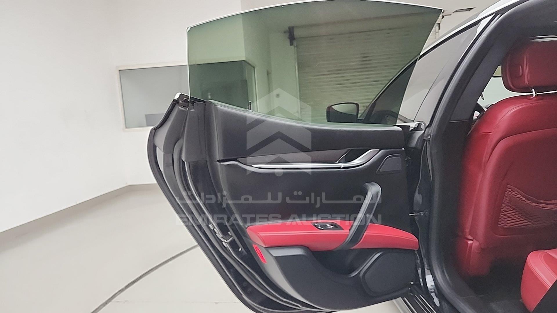 2014 MASERATI GHIBLI VIN: ZAMSS57F1E1113320