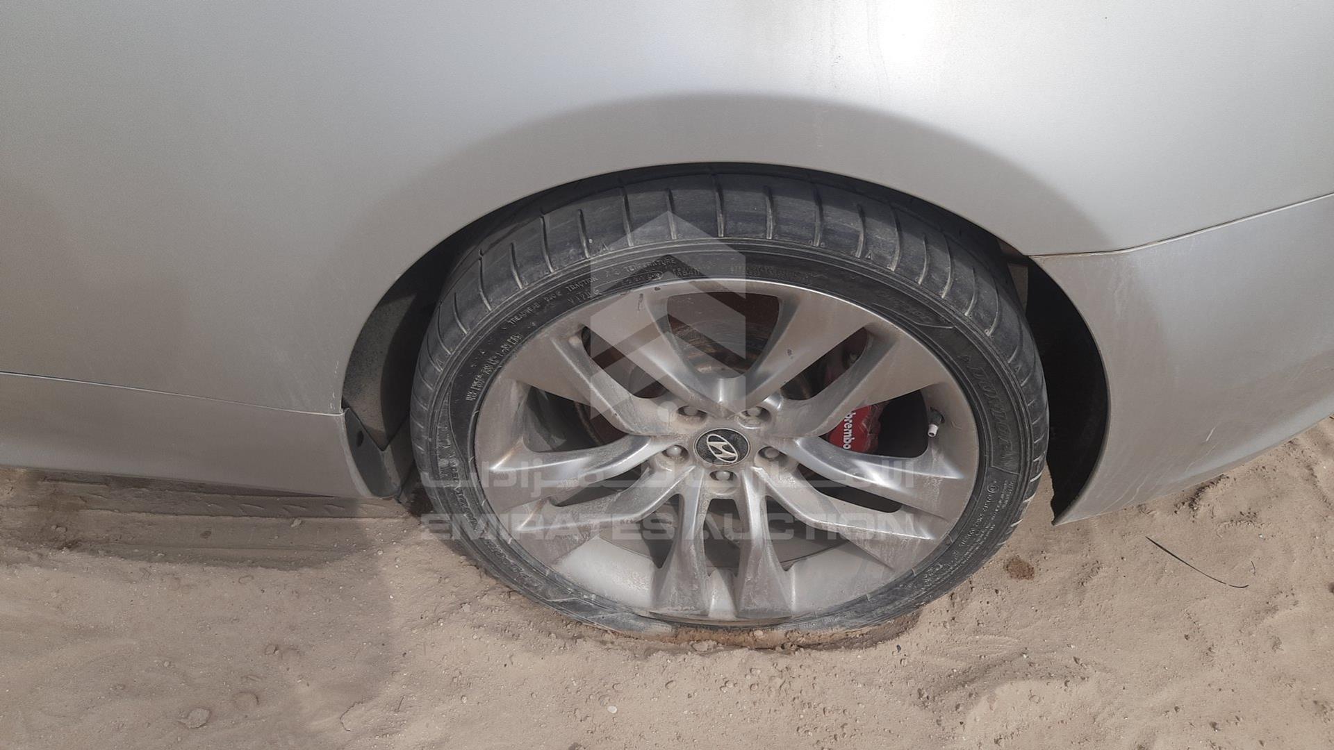 2013 HYUNDAI GENESIS VIN: KMHHU6KJ1DU087143