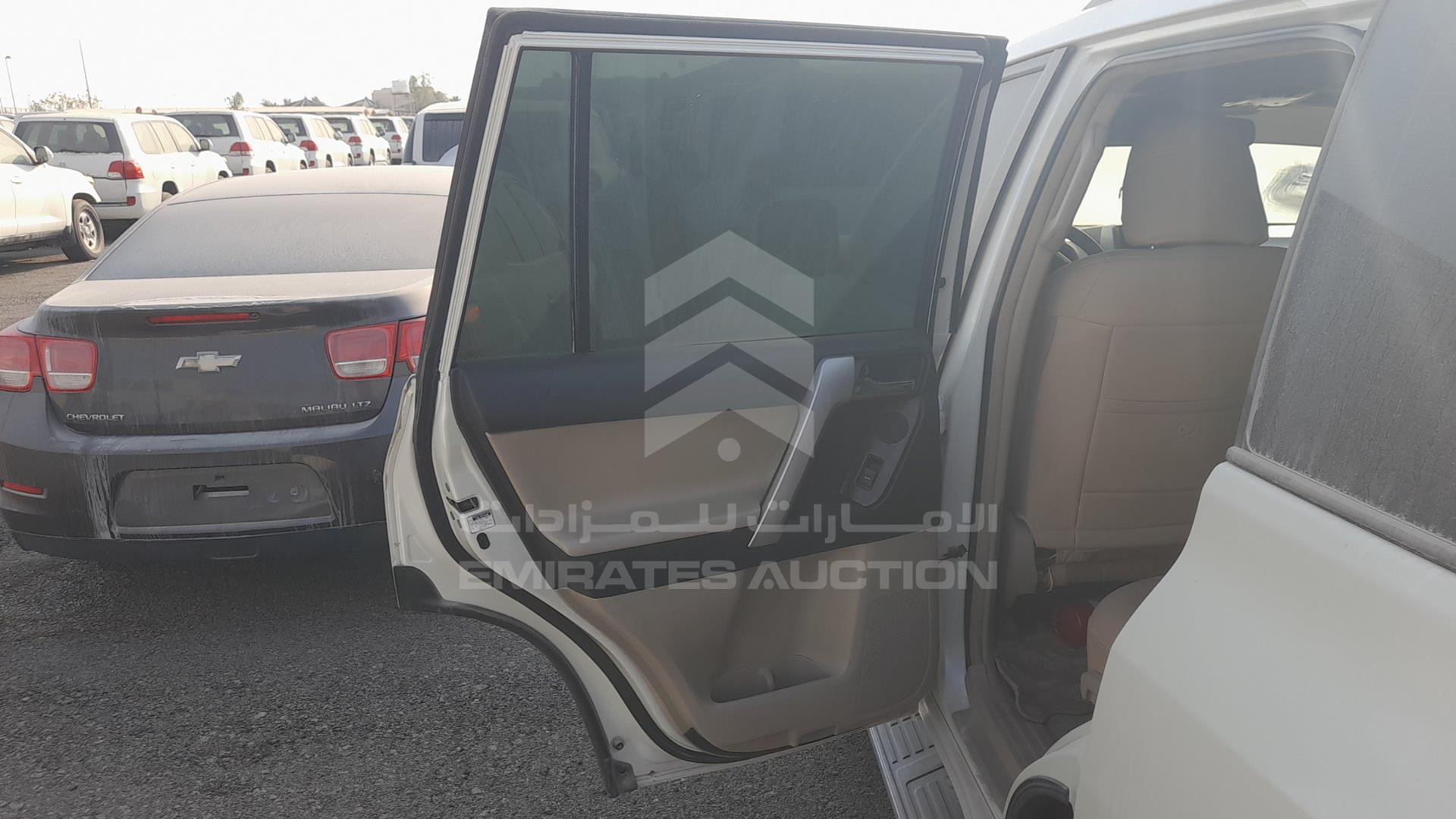 2010 TOYOTA LAND CRUISER PRADO VIN: JTEBU3FJ8AK011909