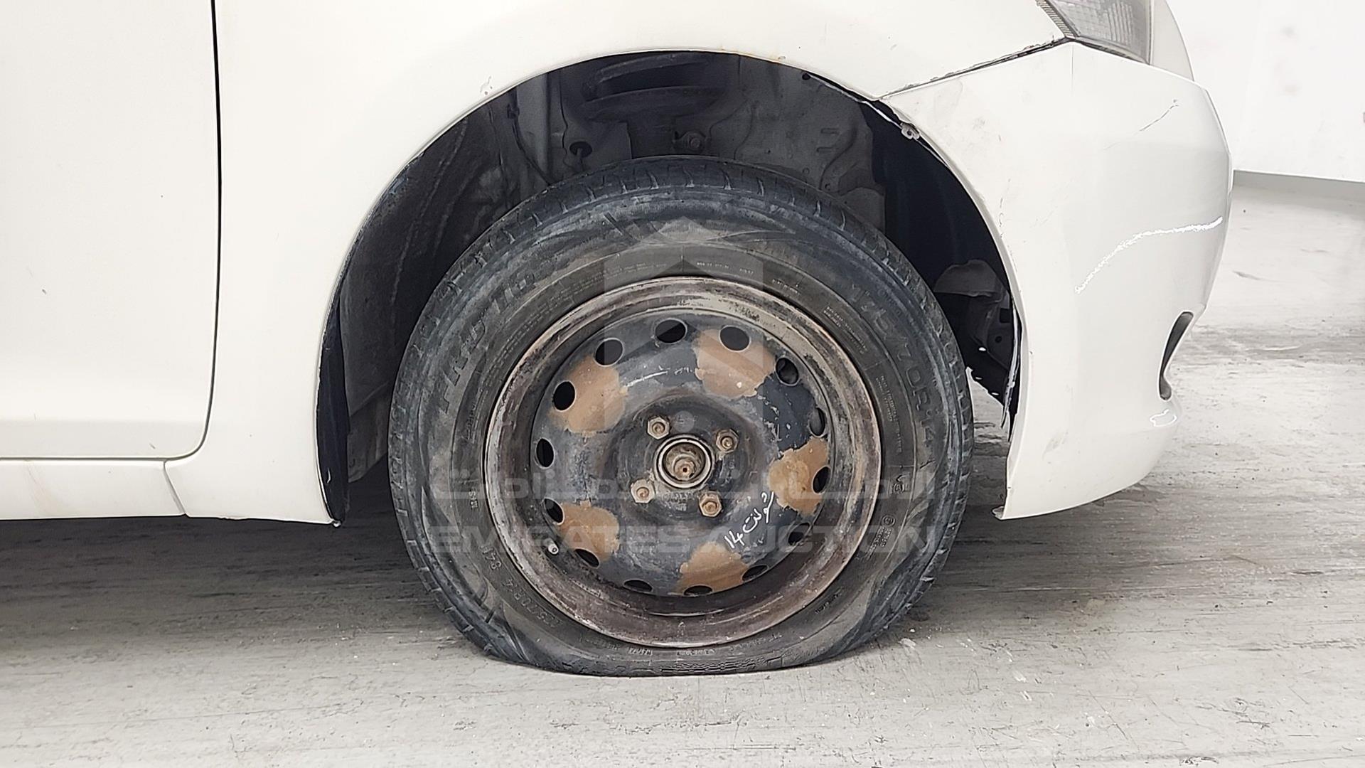 2006 TOYOTA YARIS VIN: JTDBW933961022096