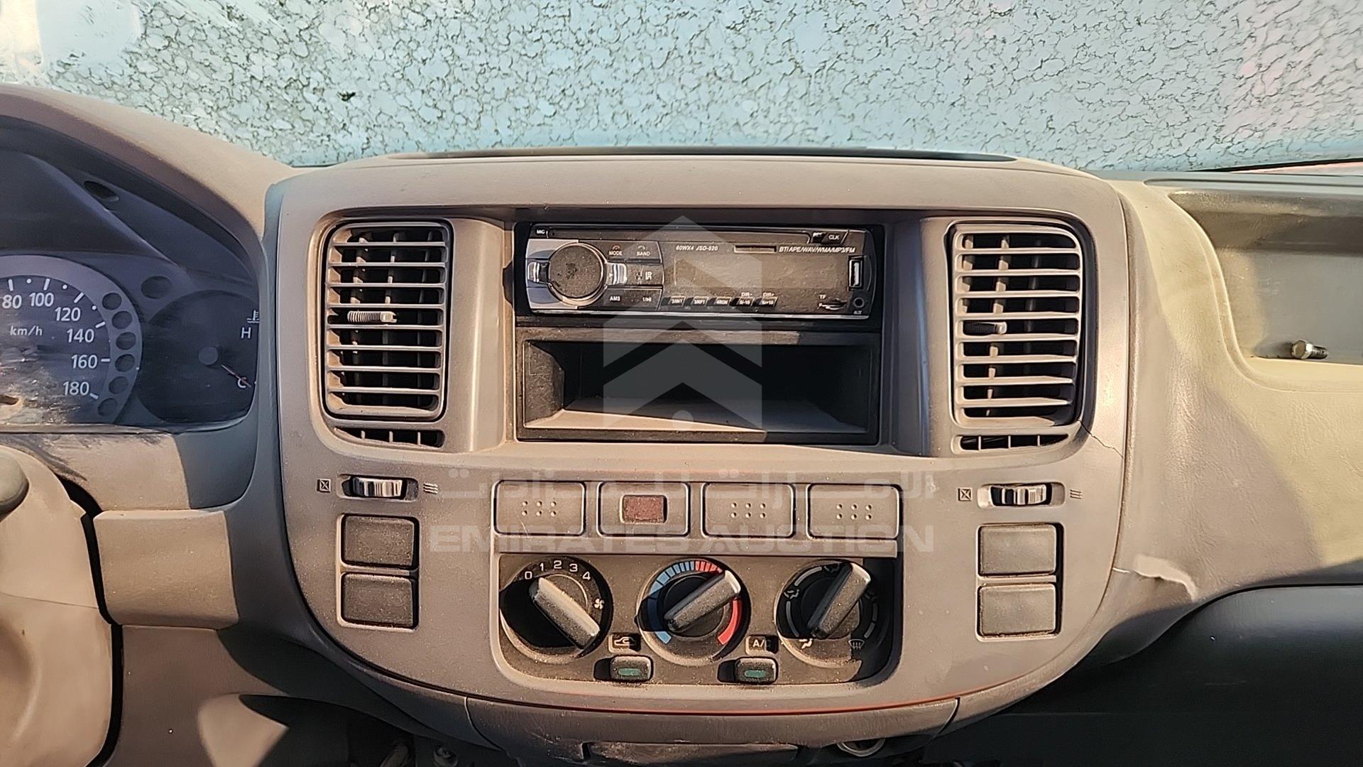 2006 NISSAN URVAN VIN: JN6FE52SX6X408204