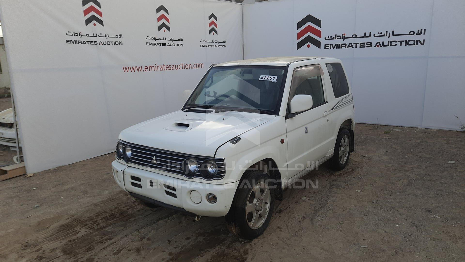 2001 MITSUBISHI PAJERO MINI VIN: H58A0212011