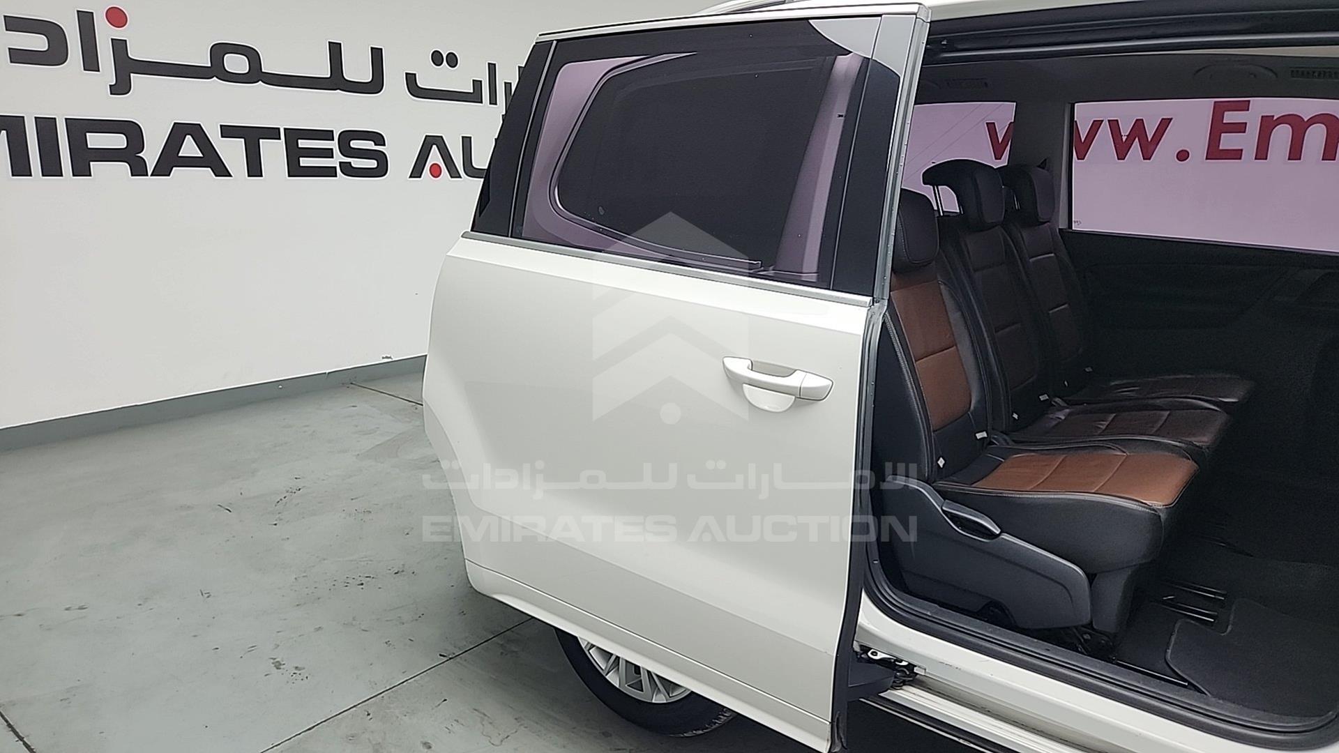 2016 VOLKSWAGEN SHARAN VIN: WVWZZZ7NZEV032244