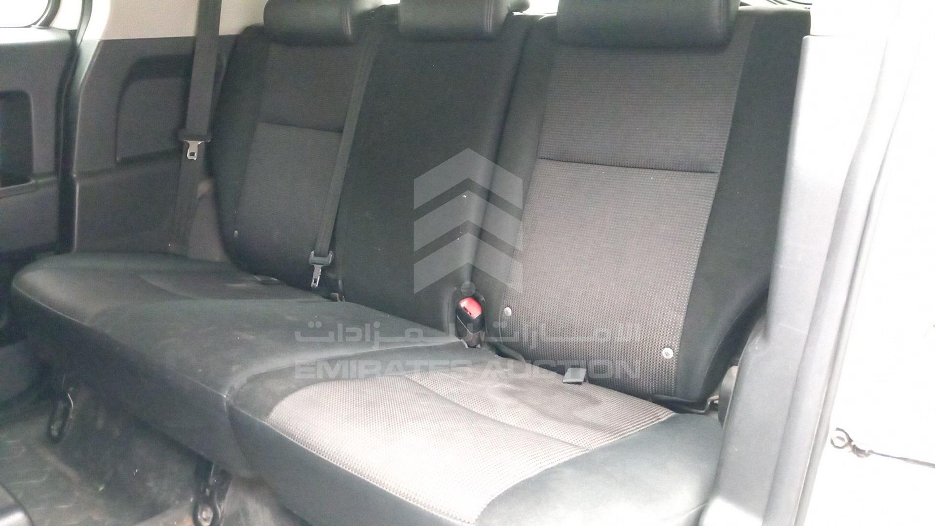 2010 TOYOTA FJ CRUISER VIN: JTEBU11F7AK087211