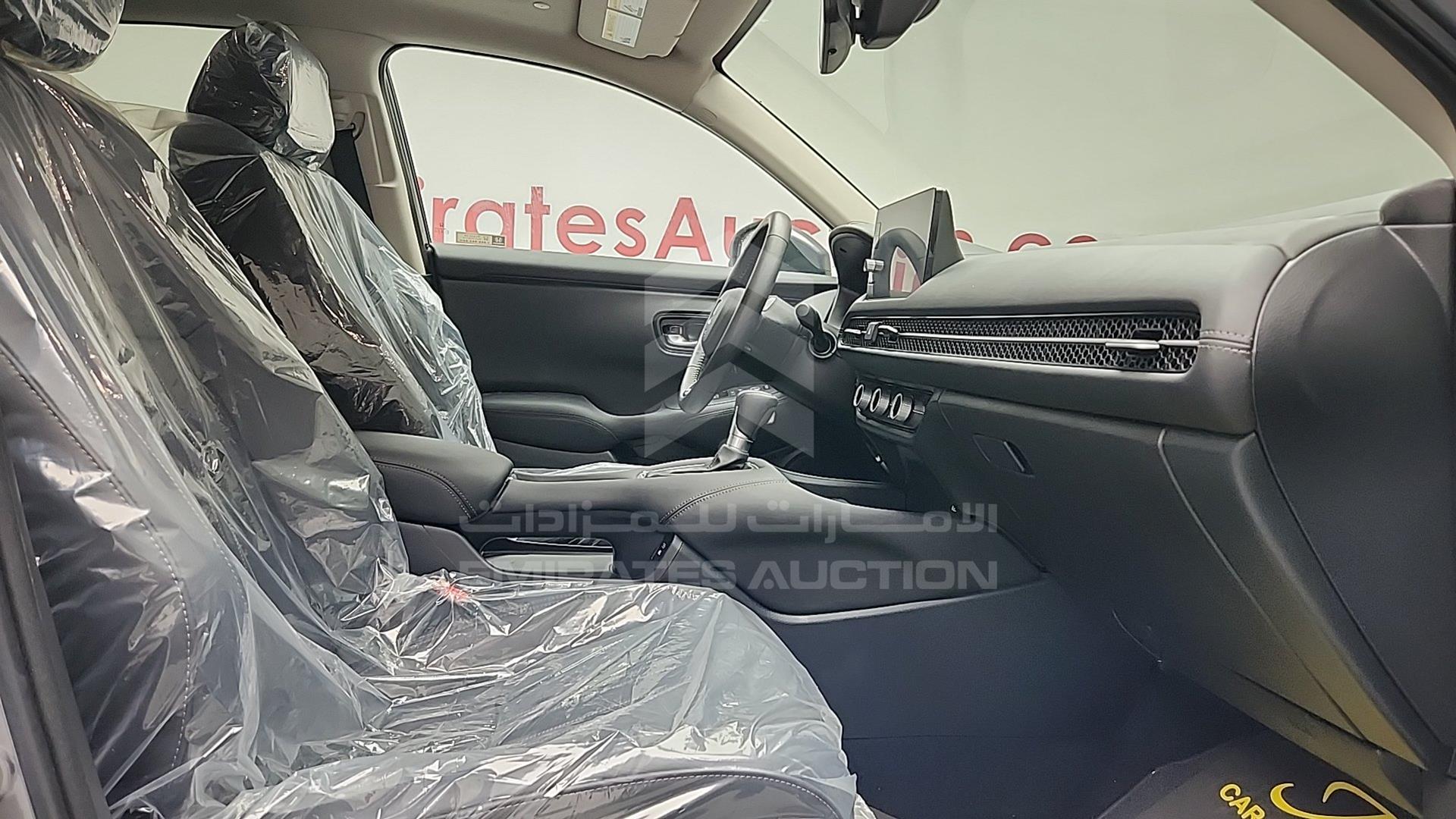 2024 HONDA HRV VIN: 3CZRZ2H75RM703589