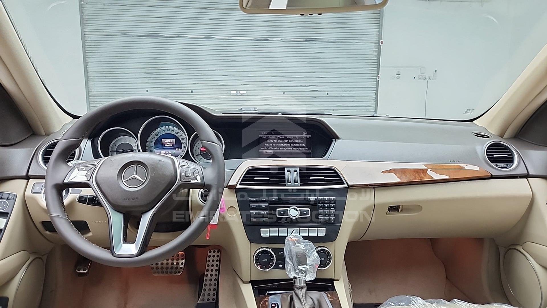 2014 MERCEDES C 250 VIN: WDDGF4HB7ER317471