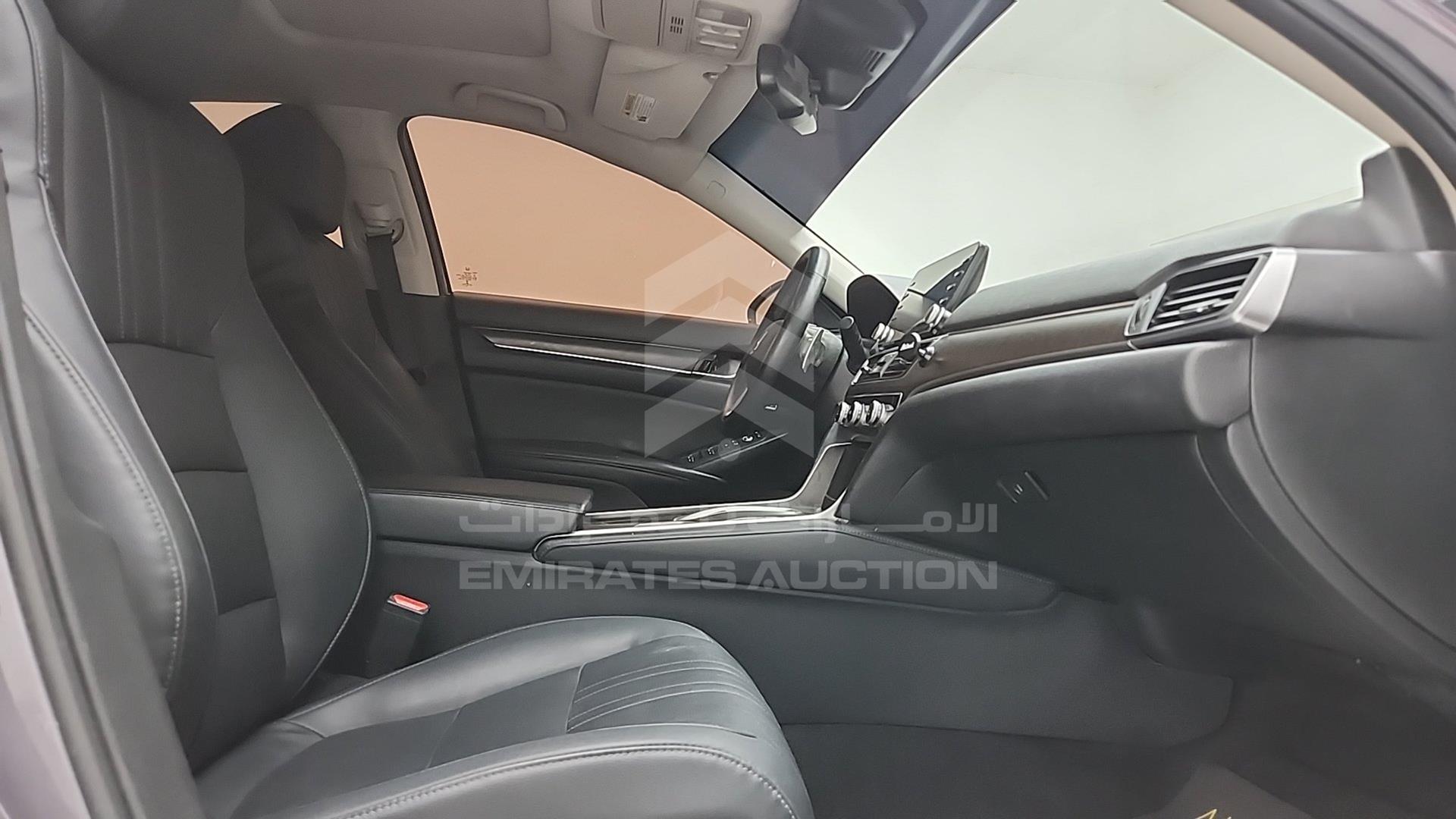 2018 HONDA ACCORD VIN: 1HGCV2630JA510635