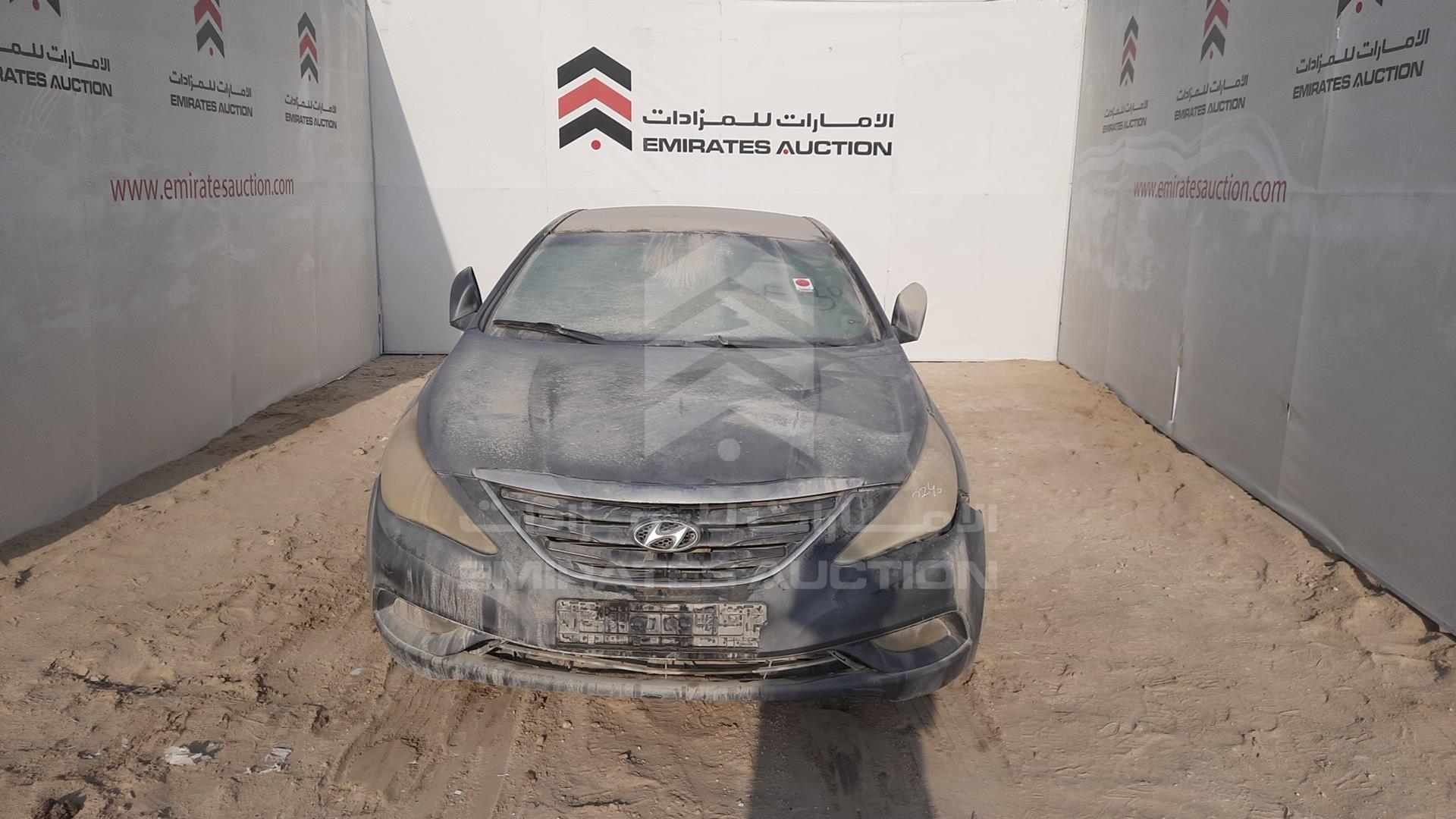 2014 HYUNDAI SONATA VIN: KMHEB41C5EA602180