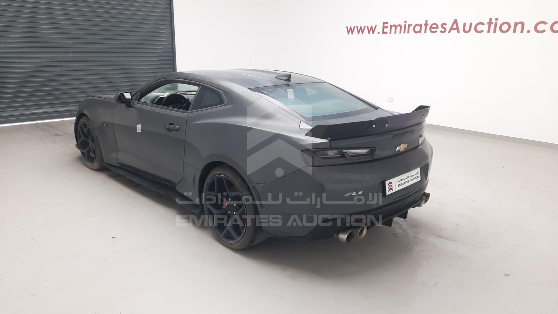 2018 CHEVROLET CAMARO VIN: 1G1FB1RX6J0106408