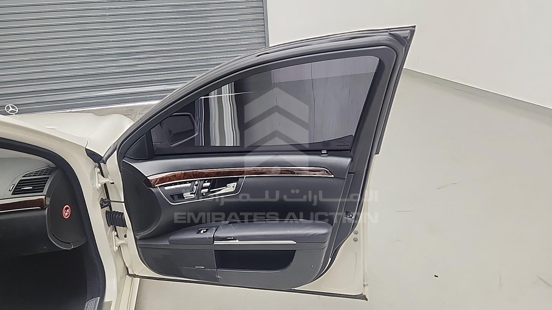 2011 MERCEDES S 350 VIN: WDDNG5HB5BA392674
