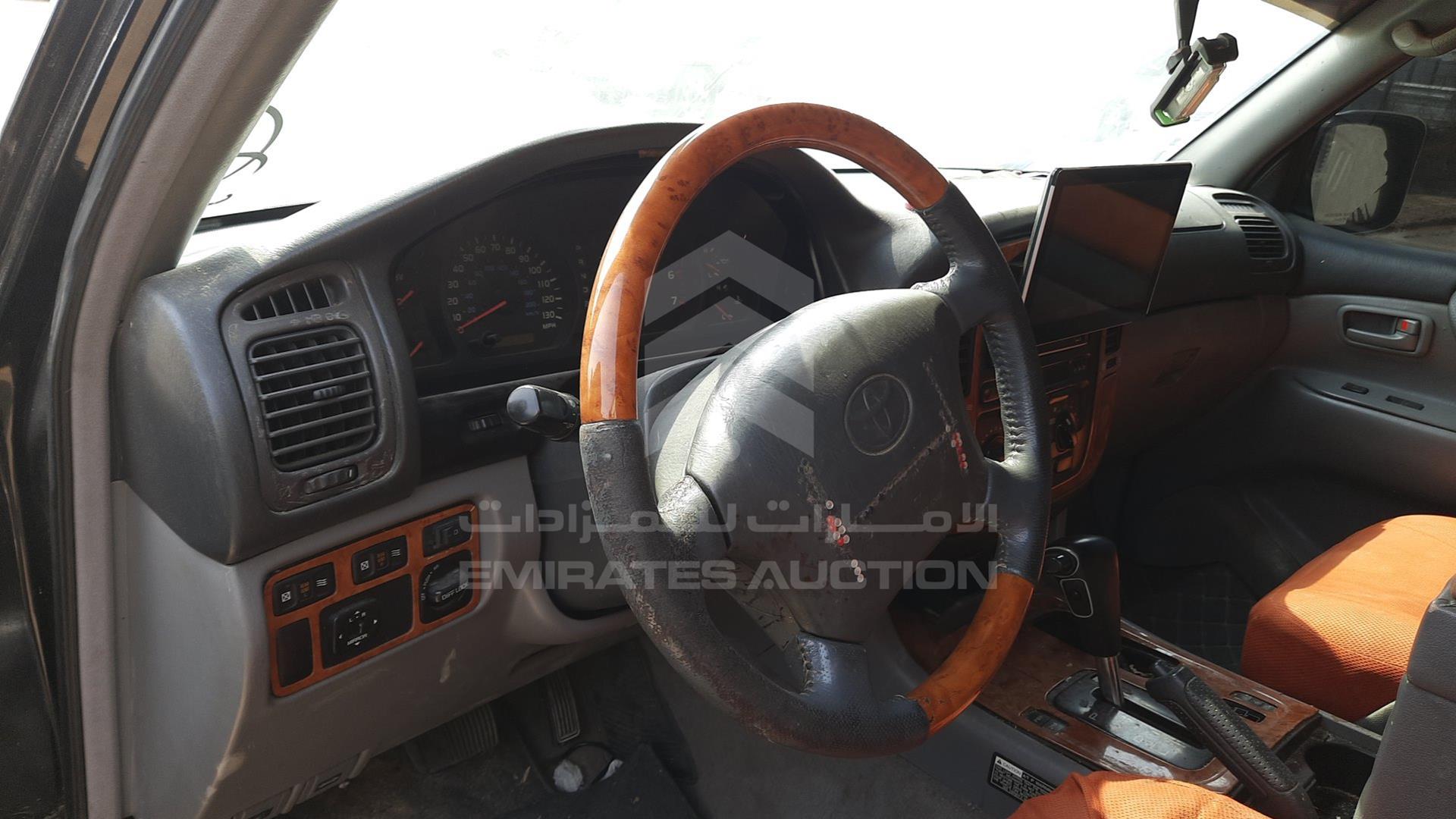 1998 TOYOTA LAND CRUISER VIN: JT3HT05J2W0014149