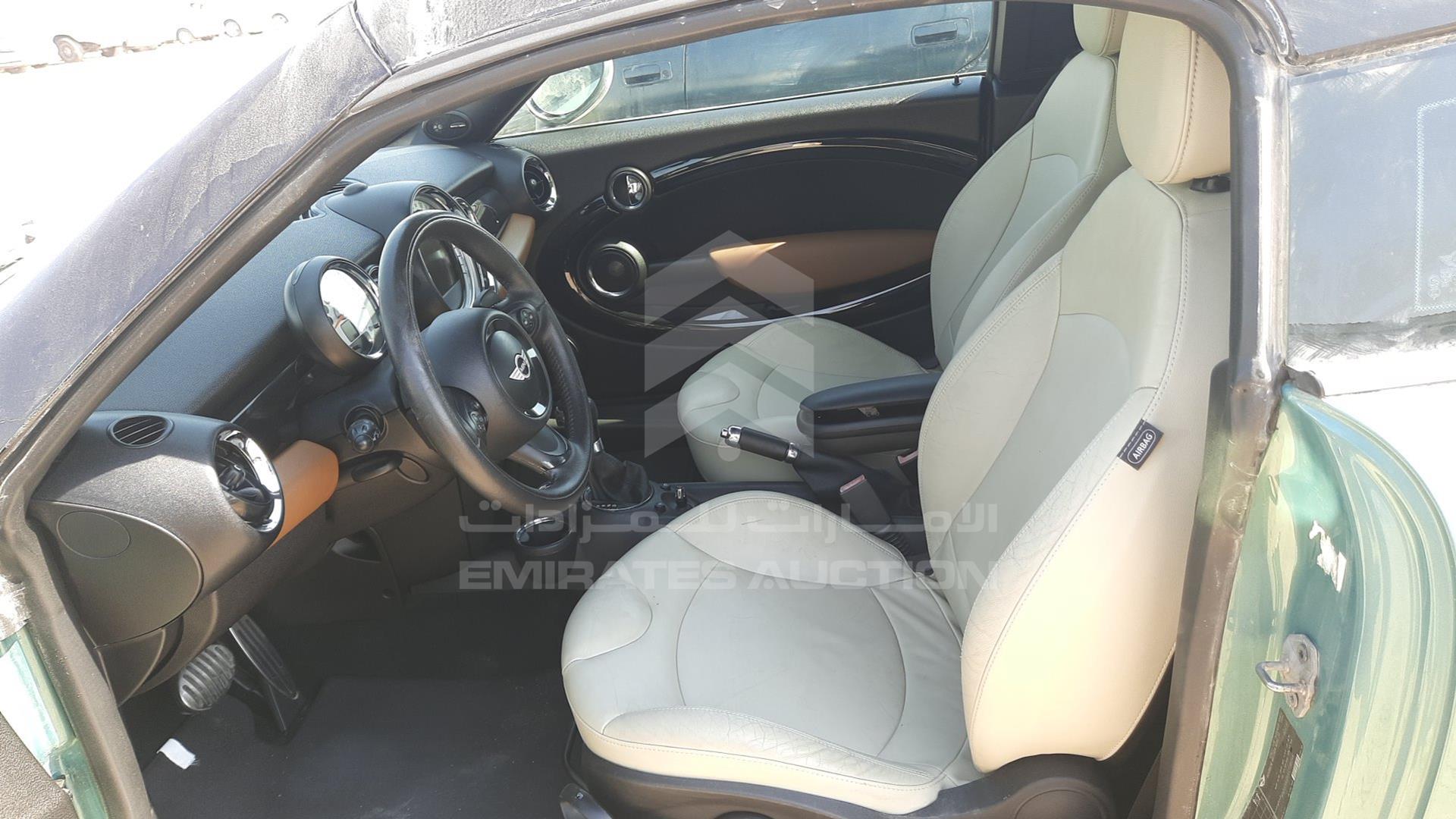 2012 MINI COOPER S VIN: WMWSX310XCT381344
