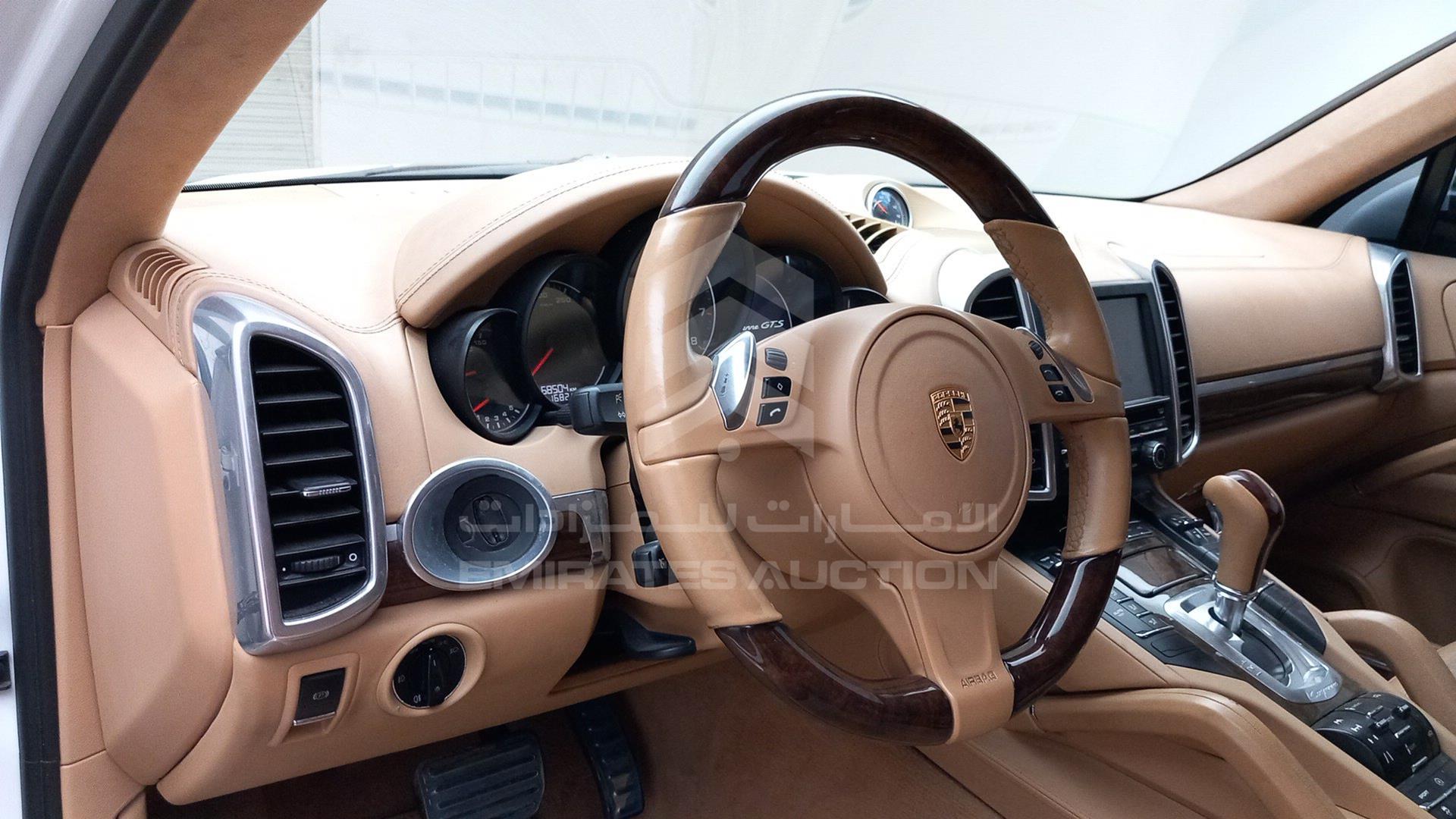 2013 PORSCHE CAYENNE VIN: WP1ZZZ92ZDLA70062