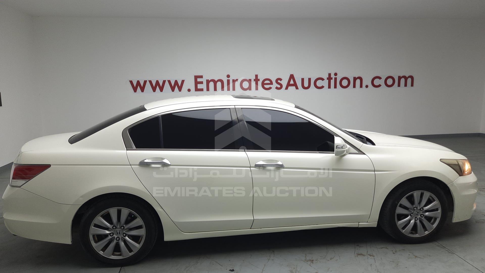 2011 HONDA ACCORD VIN: JHMCP2673BC405133