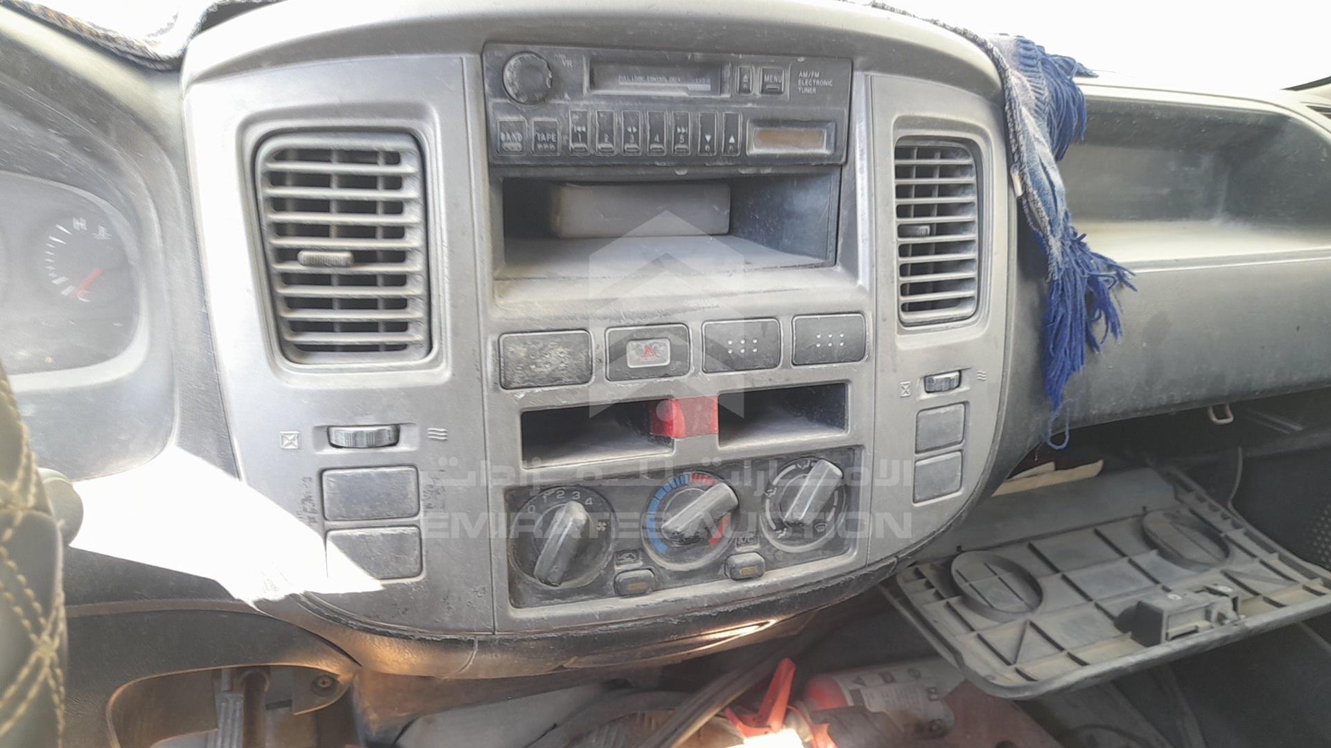 2008 NISSAN URVAN VIN: JM6AE52S78X100615