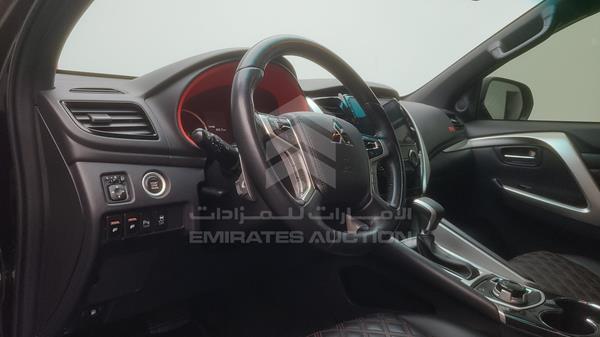 Mitsubishi Montero 2019 MMEMC71X8KH014730 Image 3