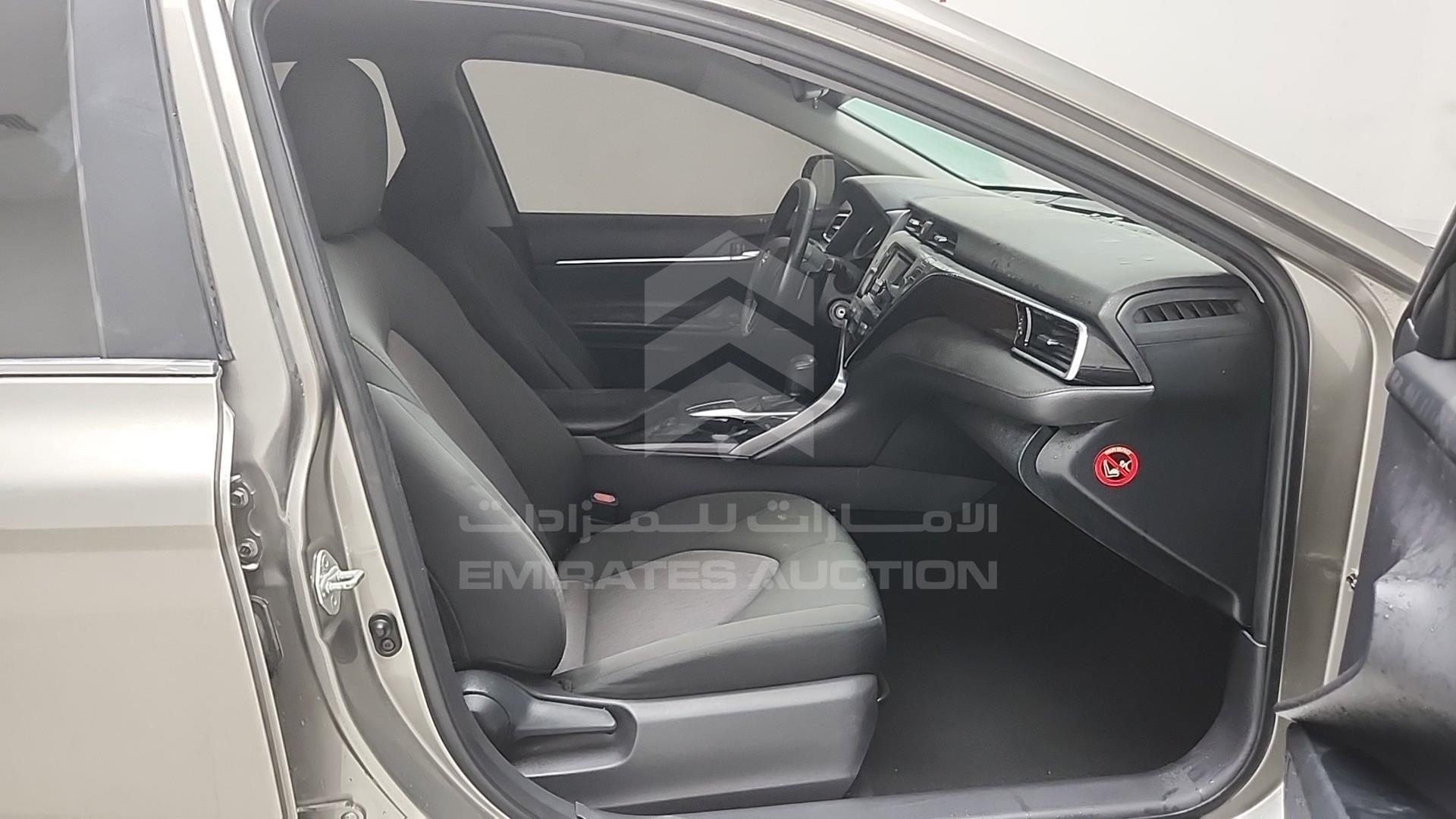 2018 TOYOTA CAMRY VIN: JTNBF9HK2J3009487