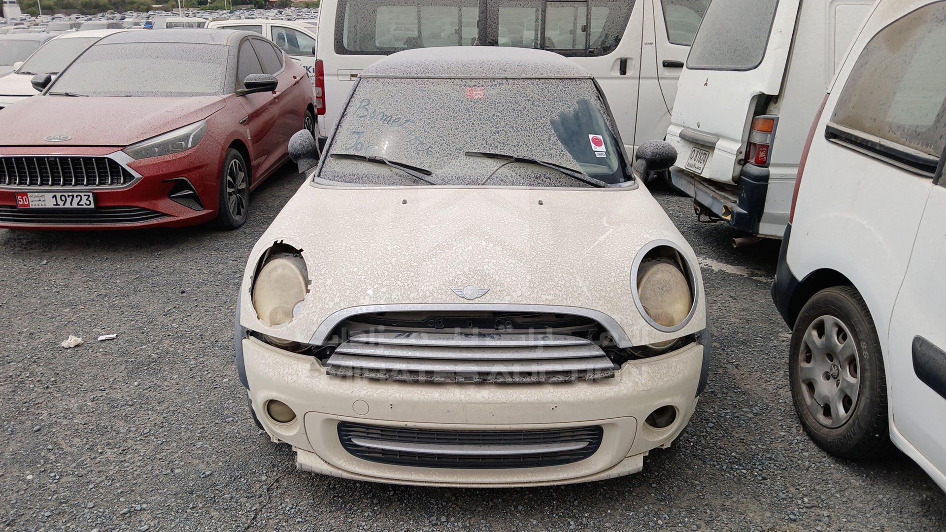 2012 MINI COOPER VIN: WMWSU310XCT205189