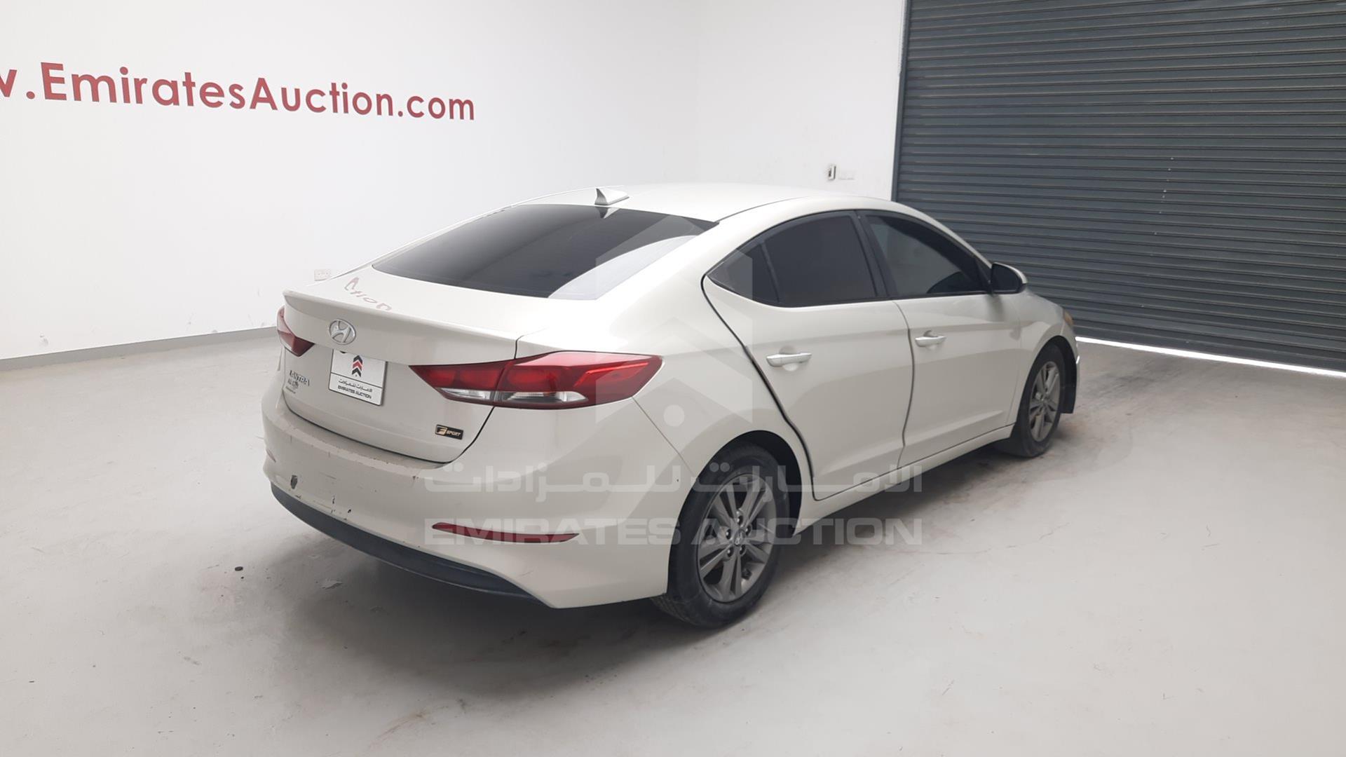 2018 HYUNDAI ELANTRA VIN: 5NPD84LF6JH235542
