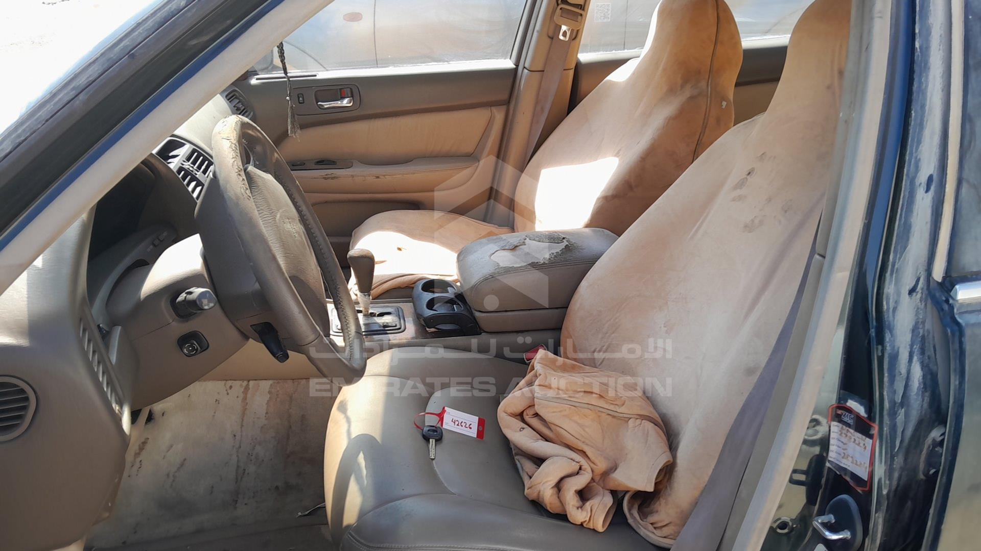 1997 LEXUS LS400 VIN: JT8BH28F5V0089060