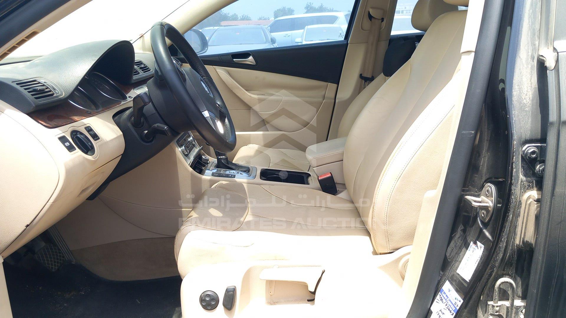2011 VOLKSWAGEN PASSAT VIN: WVWBP13C1BP001328